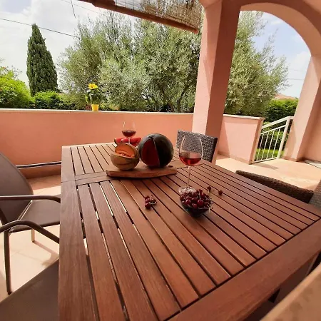 Impreza Vabriga Апартаменты